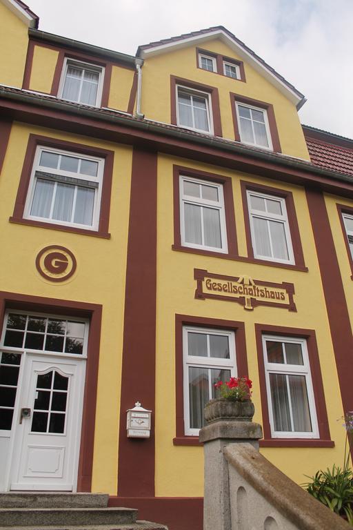 Hotel Gesellschaftshaus Bergen Auf Rugen Dış mekan fotoğraf